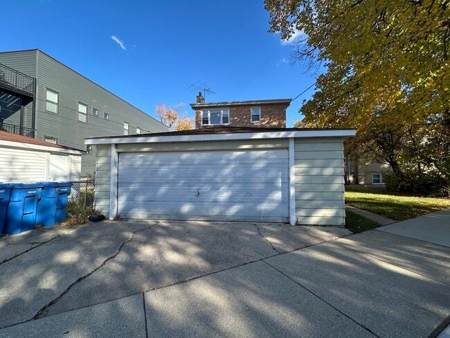 Building Photo - 5350 N Central Ave