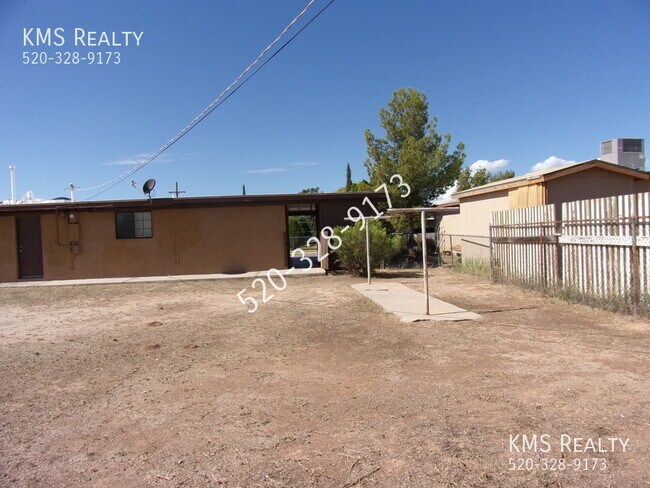 Building Photo - 5625 S Irving Dr