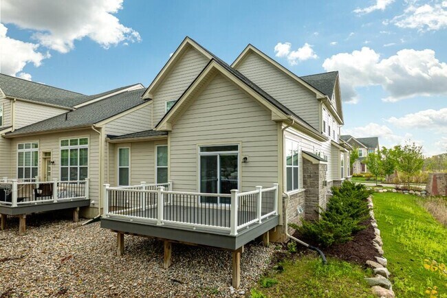 Building Photo - 3000 N Spurway Dr