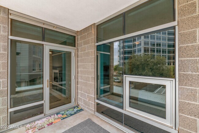 Building Photo - 120 E Rio Salado Pkwy