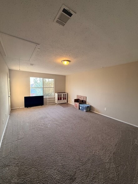 Building Photo - 4329 Apple Dr