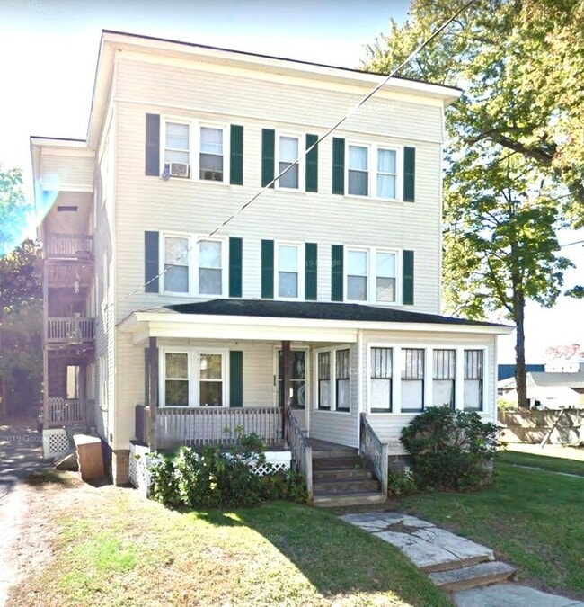 Primary Photo - 70 Maple St
