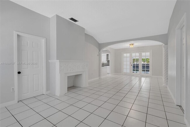 Building Photo - 2327 SW 22nd Ter