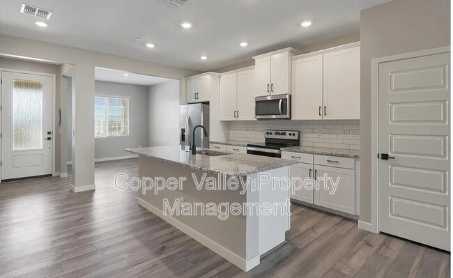 Building Photo - 11507 W Deanne Dr