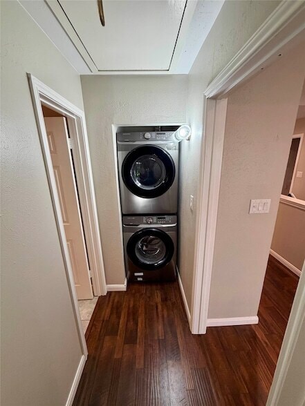 Building Photo - 5100 Verde Valley Ln