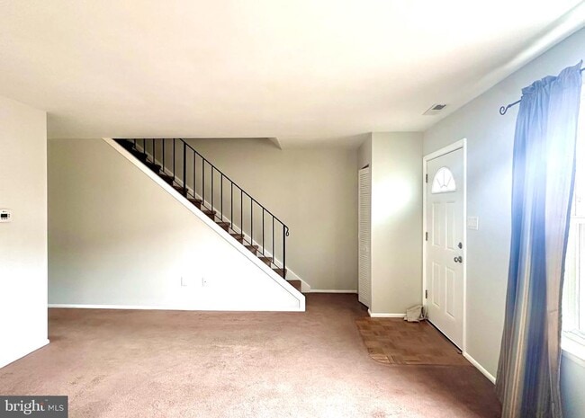 Building Photo - 53 Eisenhower Cir