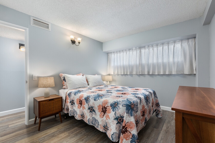 Bedroom - 2440 Kuhio Ave