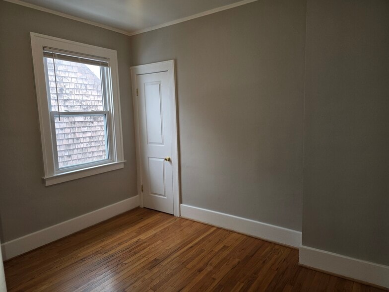 Building Photo - 1069 Wayburn St