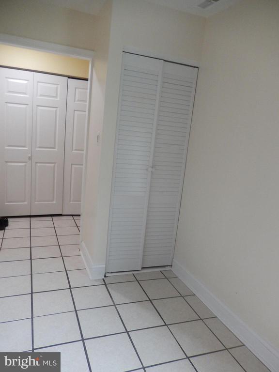 Building Photo - 783 Azalea Dr