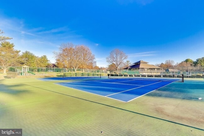 Building Photo - 8205 Whispering Oaks Way