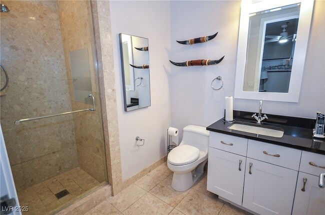 Building Photo - 4525 Dean Martin Dr