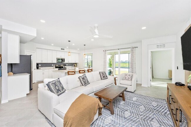 Building Photo - 12640 Radiance Ct