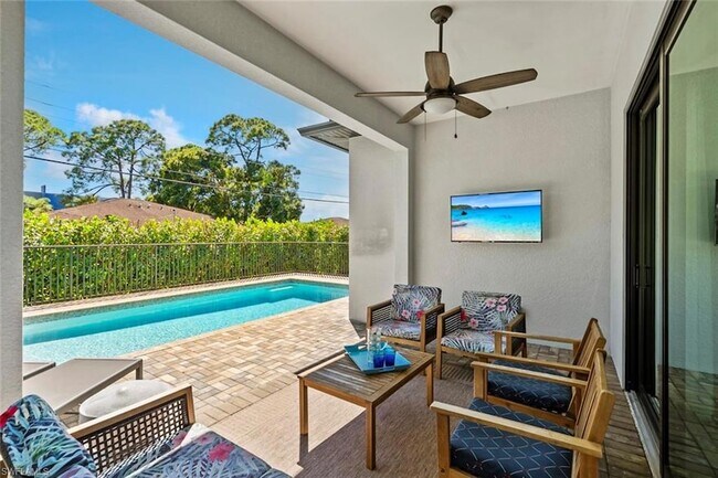 Building Photo - 3552 Hibiscus Ave