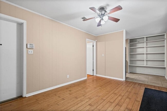 Building Photo - 5516 Brightwood Ln