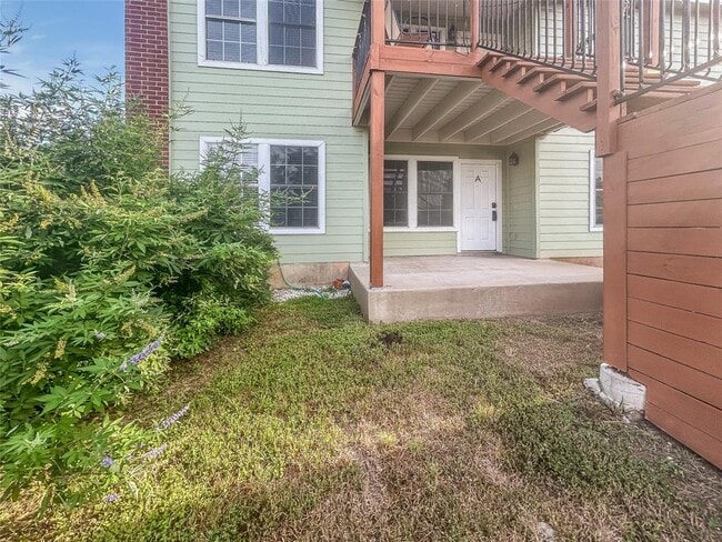 Building Photo - 5700 Glen Meadow Dr