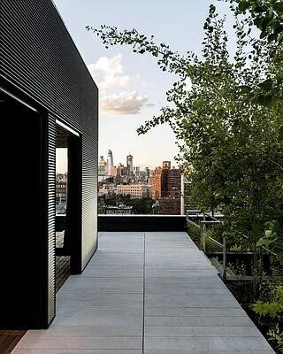 Building Photo - 275 South St
