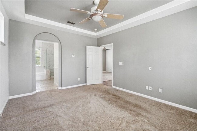 Building Photo - 57 Rossignol Cir