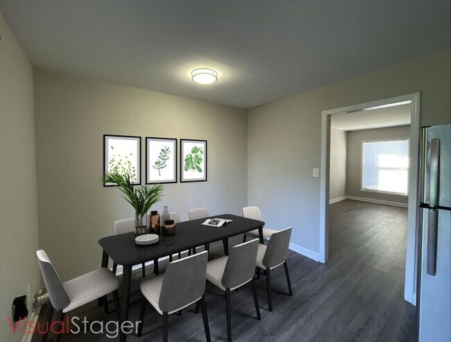 Building Photo - Townhomes at Humboldt Place- Fully renovated and move in ready 2 bedroom unit!