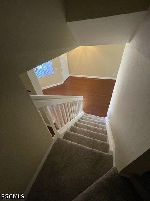 Building Photo - 17563 Cherry Ridge Ln