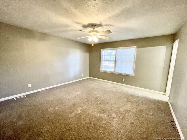 Building Photo - 6928 Bostick Dr