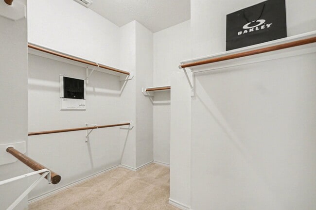 Building Photo - 16434 Red Crest Dr