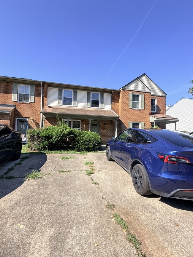 Building Photo - 3937 Seeman Rd