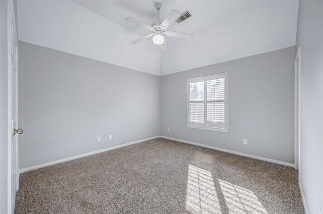 Building Photo - 22726 Shannon Falls Ct