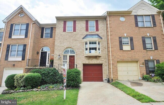 Building Photo - 7411 Salford Ct