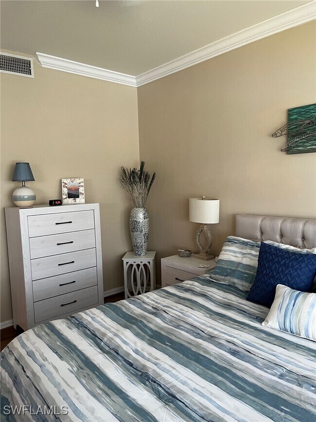 Building Photo - 10111 Colonial Country Club Blvd