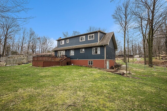 Building Photo - Pet-Friendly 4 Bed, 2.5 Bath Home with Lak...