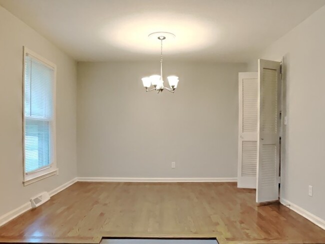 Building Photo - 12825 Crystal Ave