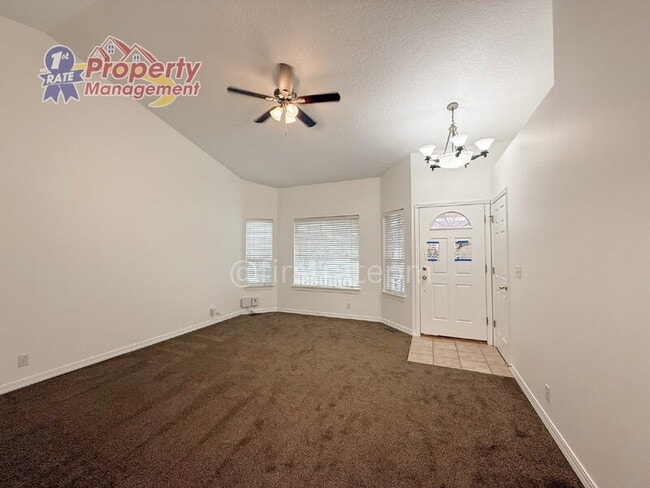 Building Photo - 1923 N Tyra Ave