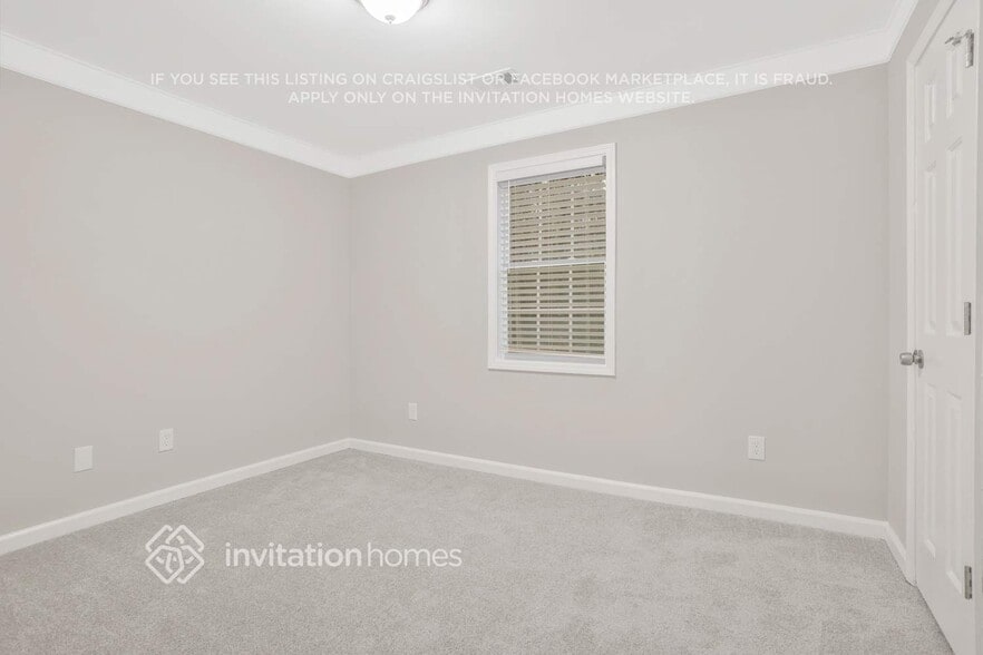 Building Photo - 325 Township Dr