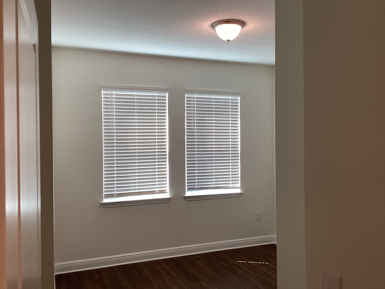 Building Photo - 20363 Calla Lily Dr