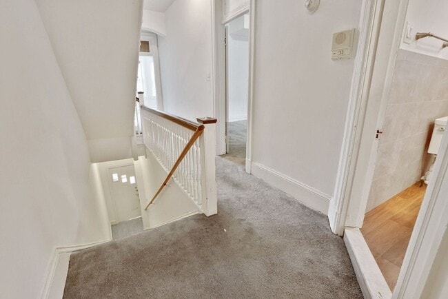 Building Photo - Professionally Managed// 3 Bedroom 2 Bathroom Condo // Kalorama/Dupont Circle// 1 Parking Spot In...