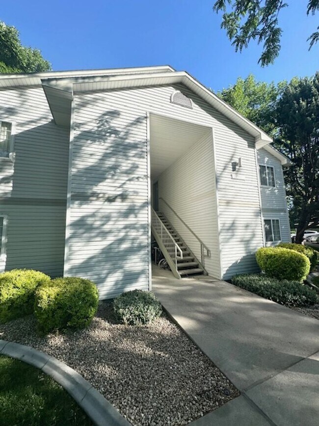 Building Photo - Affordable living at The Westside Apartments