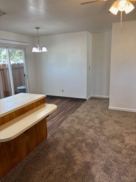 Building Photo - 901 Trinity Ave