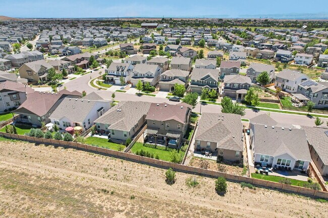 Building Photo - "Spacious 4-Bedroom Retreat with 2.5 Baths in Reunion!"