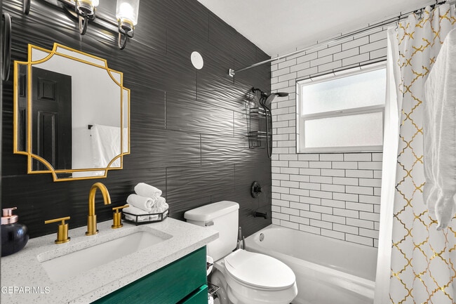 Building Photo - 614 Loretto Rd