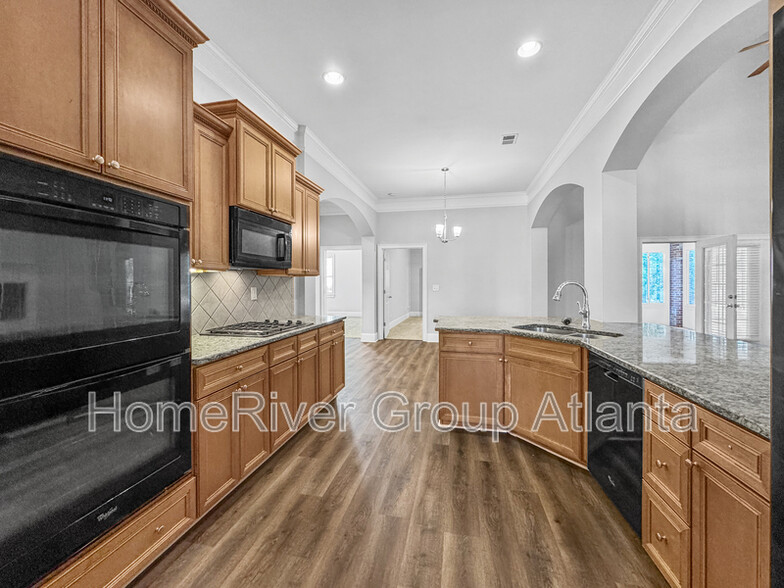 Building Photo - 3377 Alhambra Cir