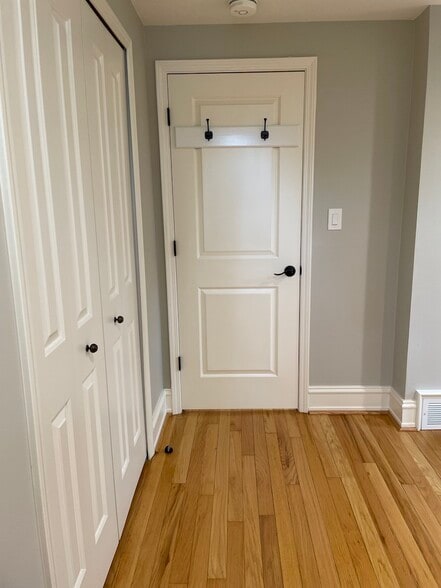 Second bedroom with hooks on the door. - 1620 Graefield Rd