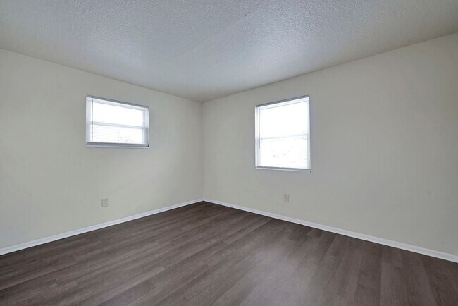 Building Photo - 2 Bedroom Affordable Housing Apartment