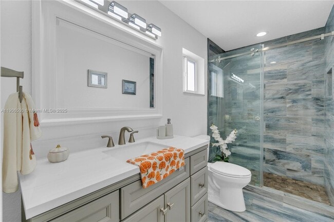 Building Photo - 3145 W 71st Pl