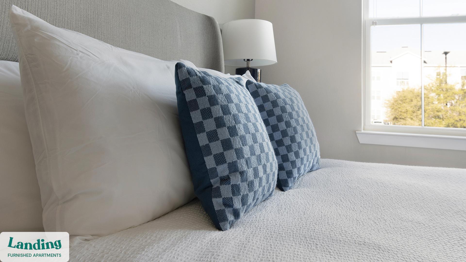 Building Photo - 215 Hunters Lk Wy