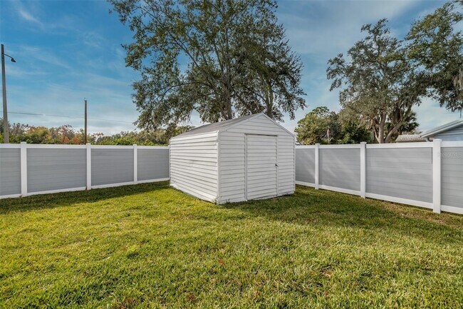 Building Photo - 23700 Lake Hills Dr