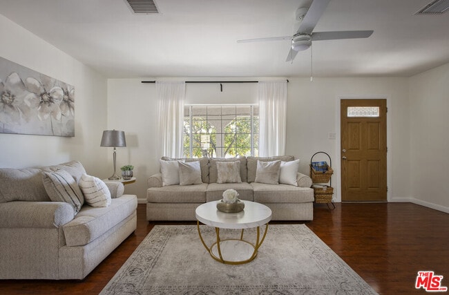 Building Photo - 2723 Ballard St