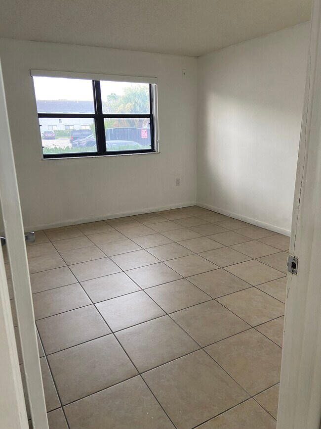 Bedroom - 7220 NW 179th St