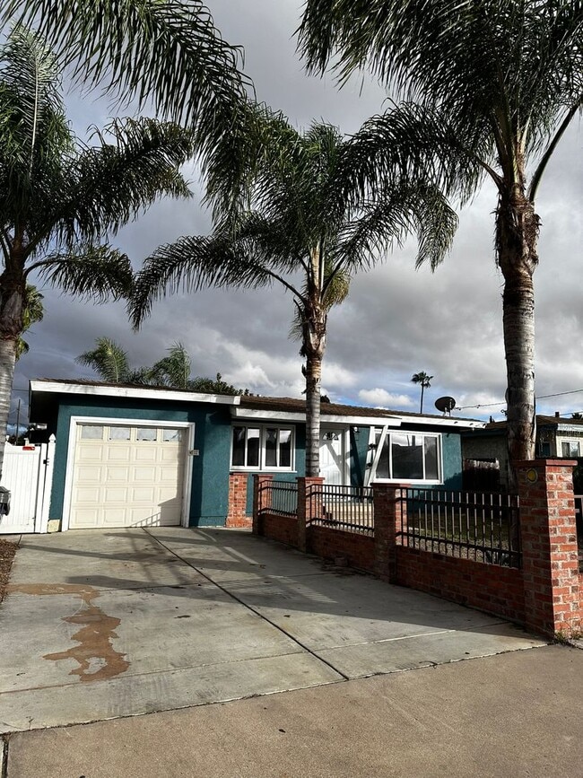 Building Photo - 1145 14th St