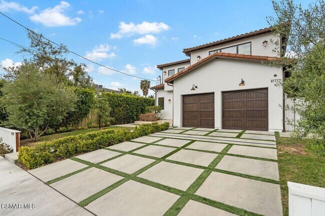 Building Photo - 12727 Landale St