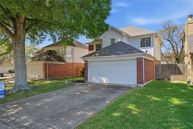 Building Photo - 2034 Greenwest Dr